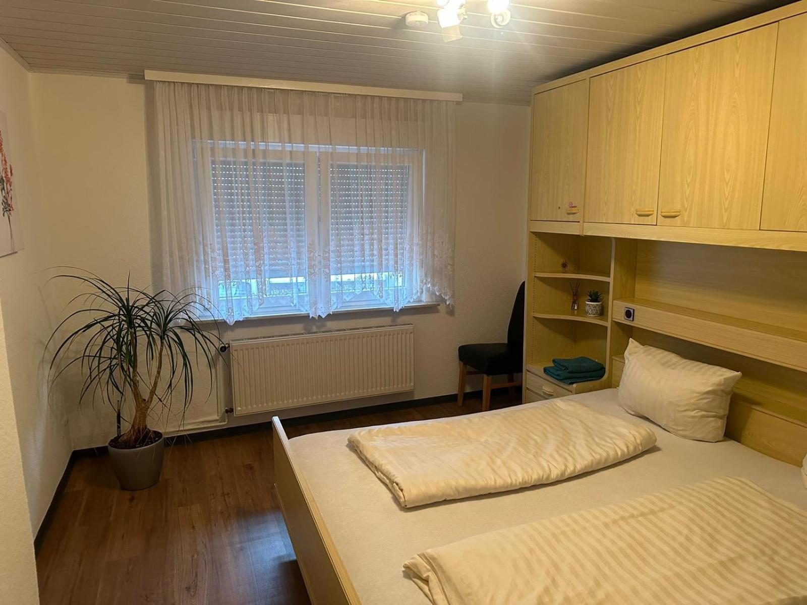 Ferienwohnung Pension&Haus Formidable Nidderau Zimmer foto